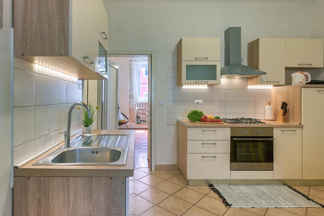 Apartment Arena *